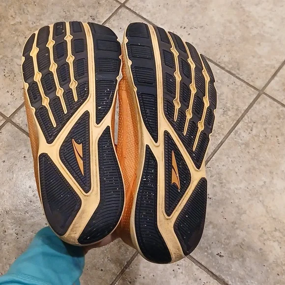 ALTRA Women's Escalante 3 Running Shoes Sz 9 EUC Sneakers Wide Toe Box - Picture 8 of 10